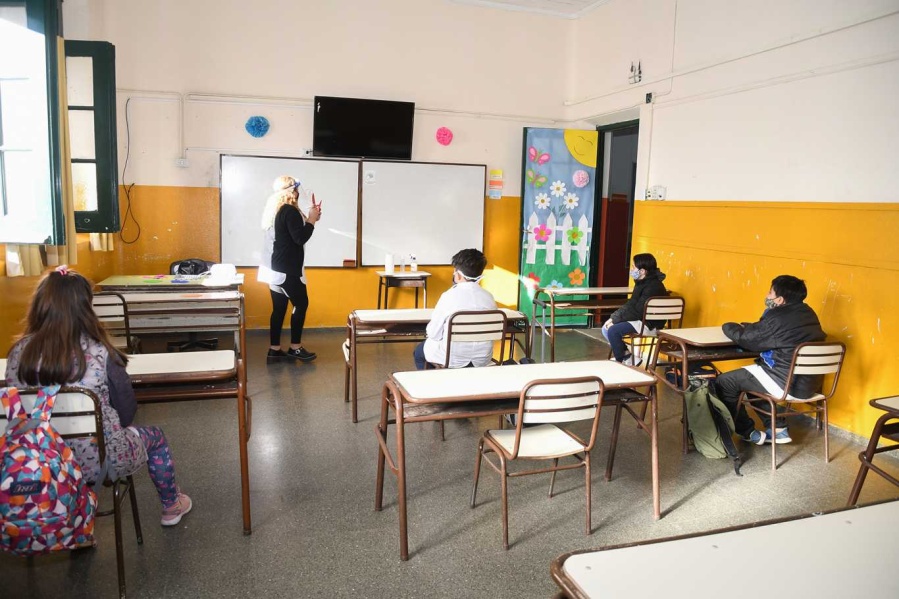 Se abre la paritaria nacional docente y los gremios pedirán un piso del 29% para el 2021