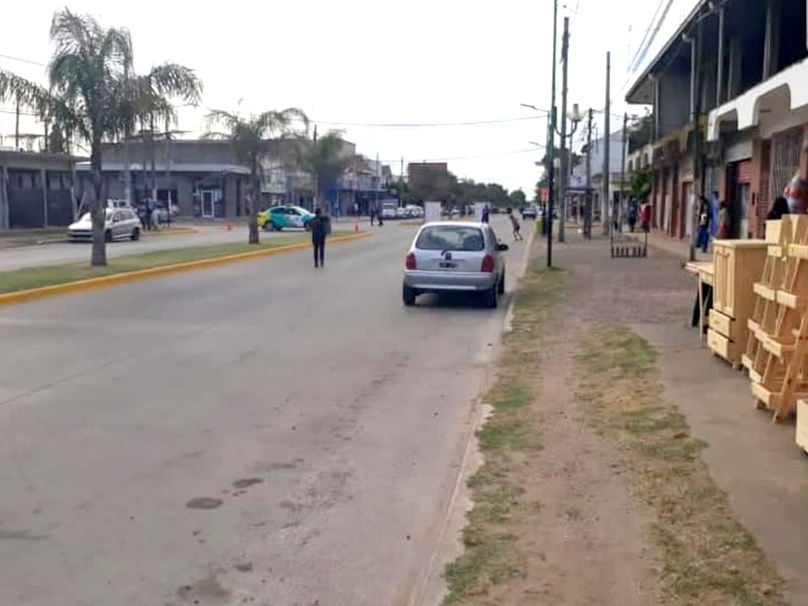 Hicieron peatonal la avenida 197 de Olmos pero salió todo al revés: nadie fue a los locales y estallaron de bronca