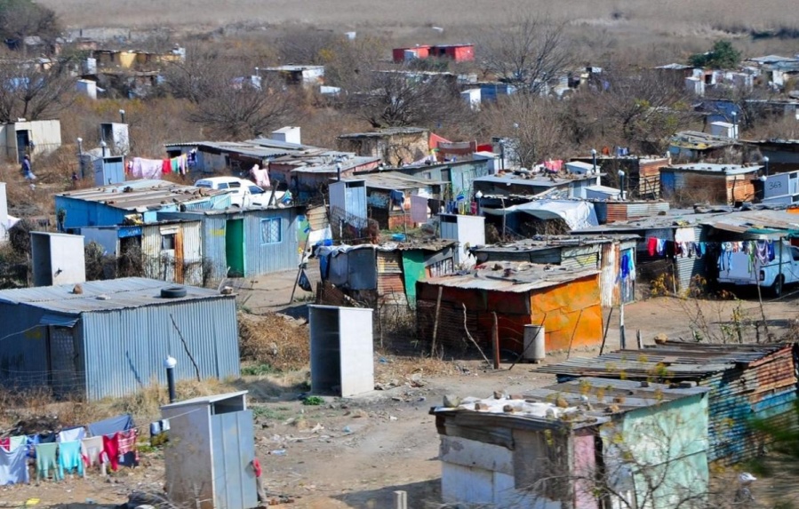 Con la pobreza creciendo en La Plata, la Secretaría de Desarrollo de la Comunidad subejecutó 162 millones de pesos en el 2020