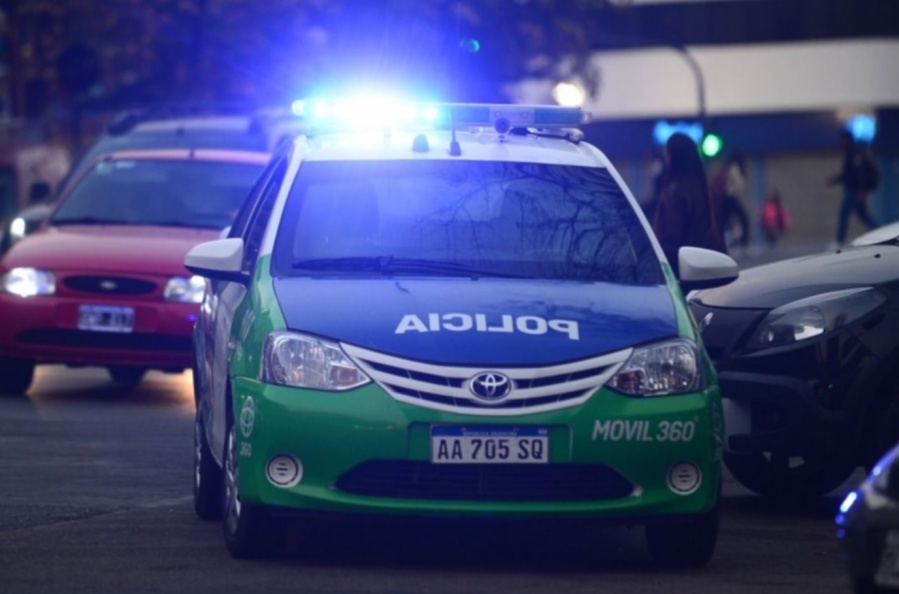 Joven apuñalado en Altos de San Lorenzo: atraparon al posible autor y buscan a los otros ladrones
