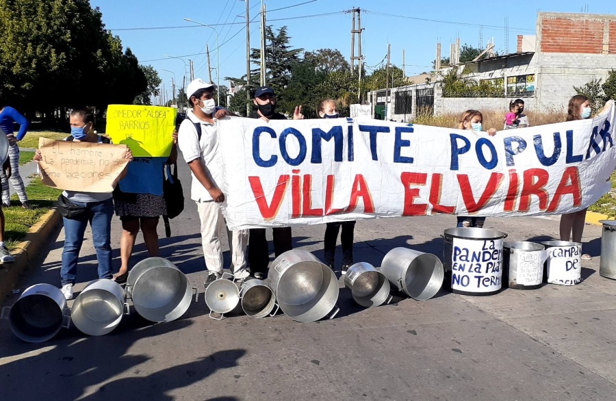 Múltiples protestas en la periferia de La Plata por la falta de ayuda municipal a los comedores: ”Se cortó todo”