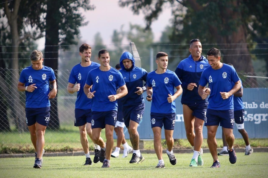 Pretemporada de Gimnasia: bajas, ausencias, sin refuerzos y nueva indumentaria