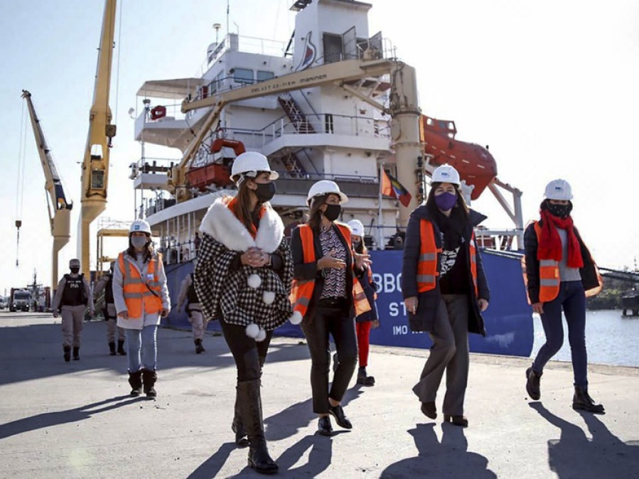 La Provincia implementa programas para corregir la desigualdad de género en puertos