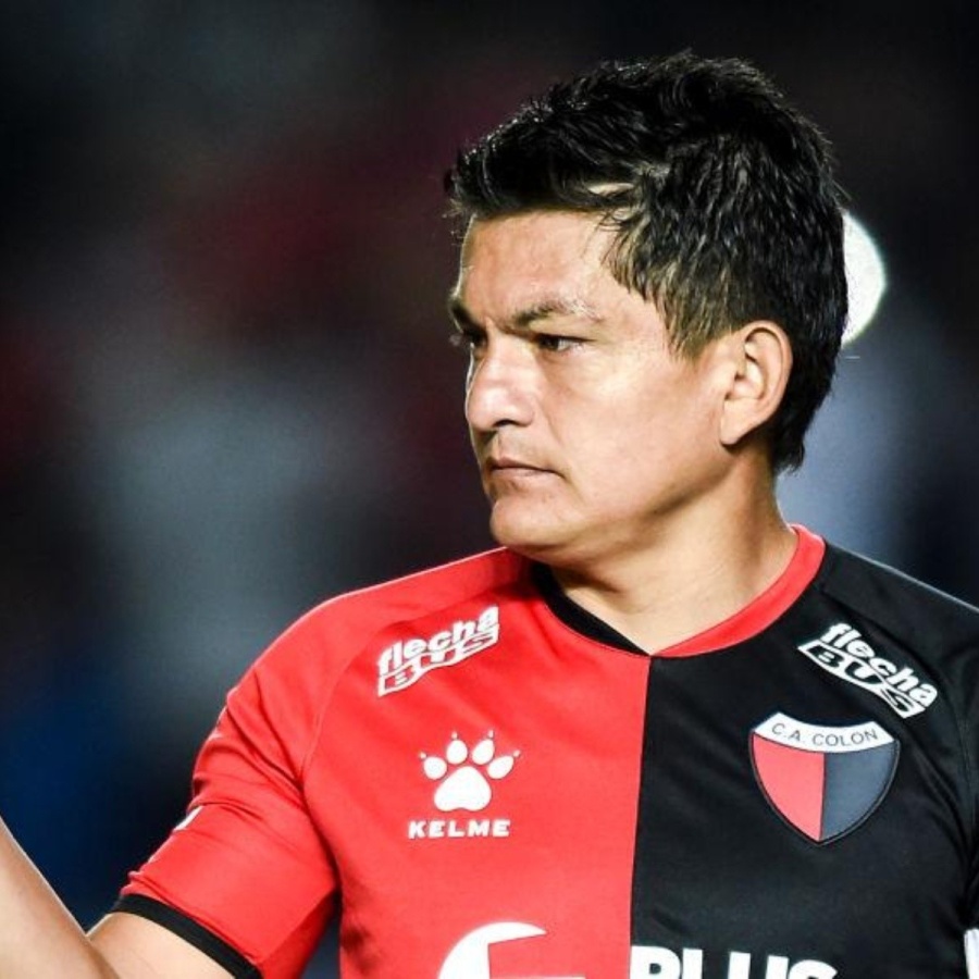 Gimnasia espera y desespera por “El Pulga”