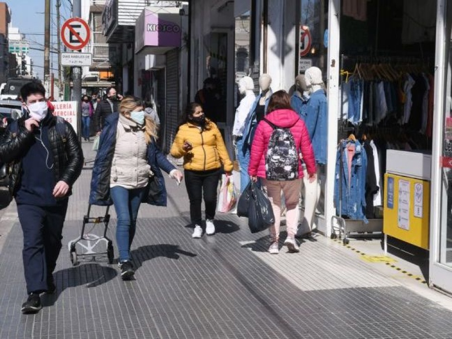 COVID-19 en Argentina: casi 26 mil nuevos casos y 490 fallecidos