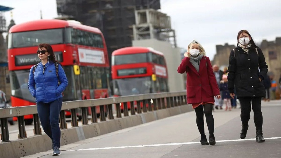 El gobierno suspendió los vuelos desde el Reino Unido por la nueva cepa de COVID-19
