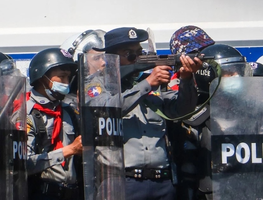 Dictadura Militar en Myanmar: represión y periodistas detenidos