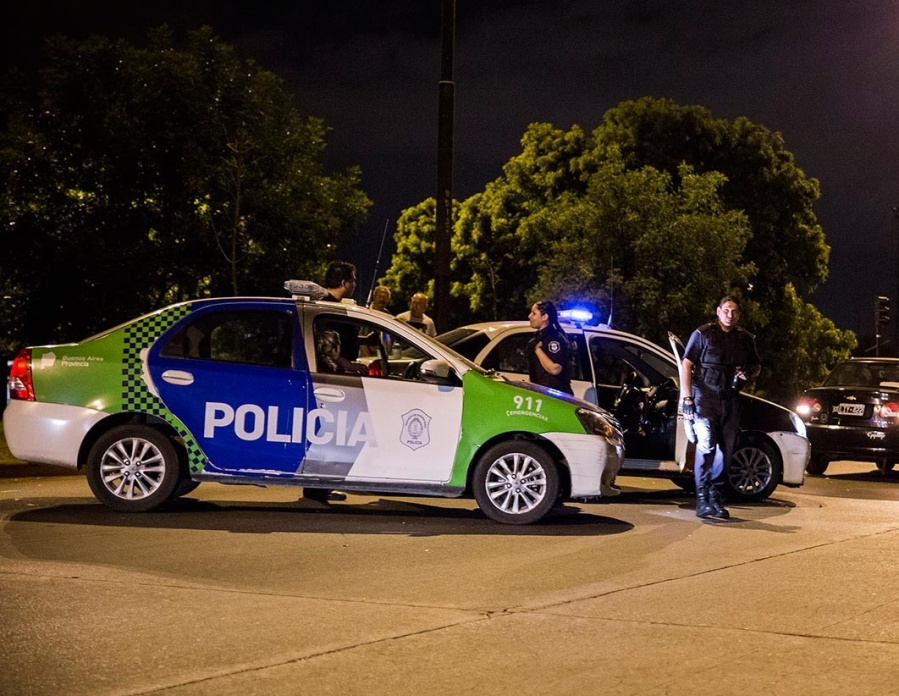 Se fugó de un centro de menores de La Plata, robó y se escondió debajo de una cama matrimonial