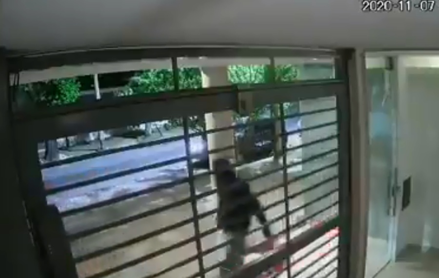 Desvalijaron un local de ropa de bebé en barrio norte de La Plata