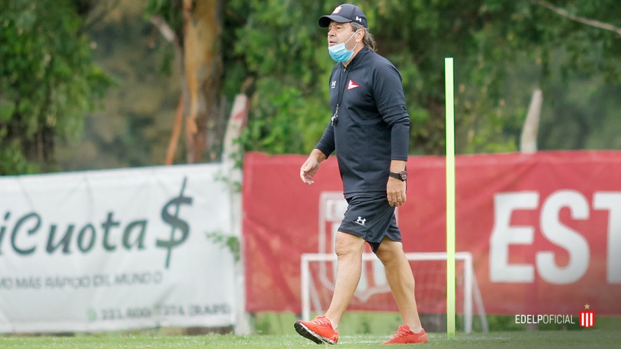 Zielinski pasó lista con varias novedades