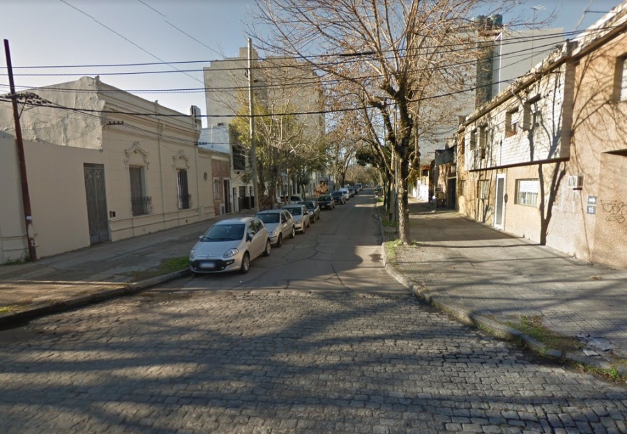 Una docente fue atacada cerca de Parque Saavedra por un joven armado que desafió a la policía