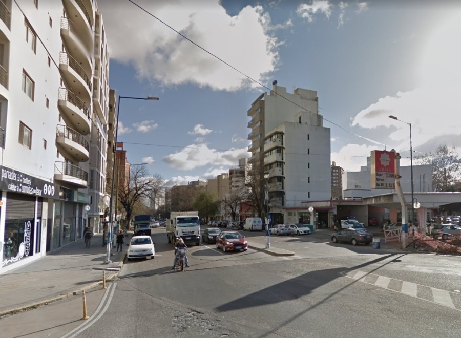 Murió la chica de 15 años que cayó de un séptimo piso en la zona de 1 y 60