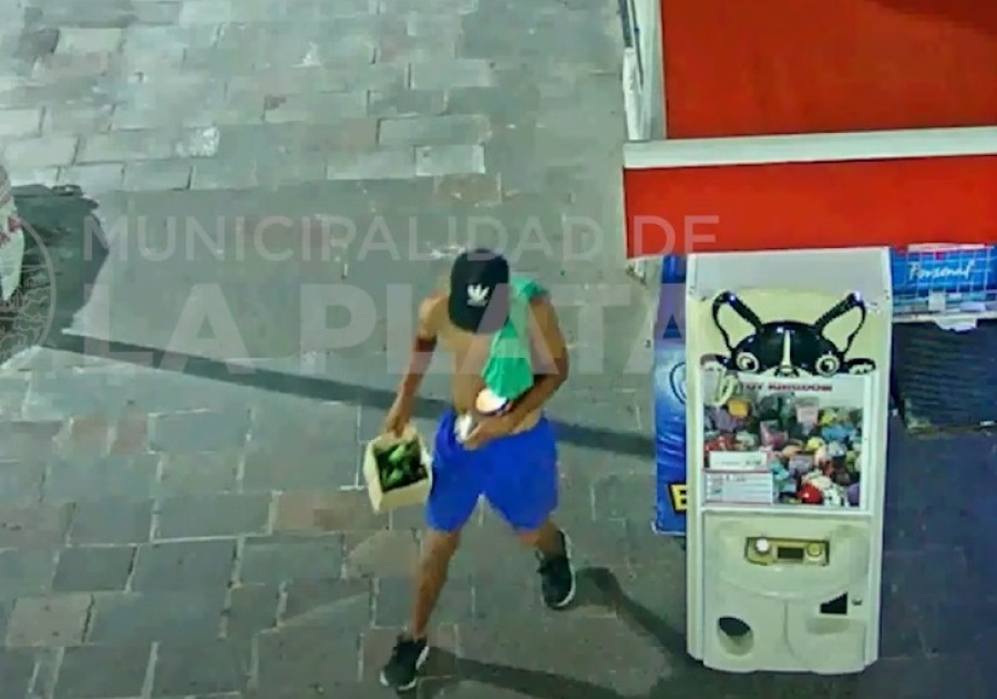Cuatro ladrones fueron detenidos luego de robar un kiosko en la esquina de calle 8 y 48