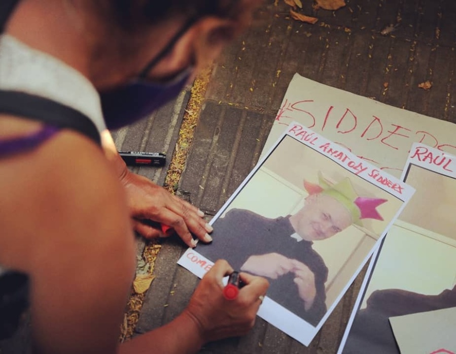 El fiscal pidió la prisión preventiva para el cura Sidders denunciado por abusos en el San Vicente de Paul de La Plata