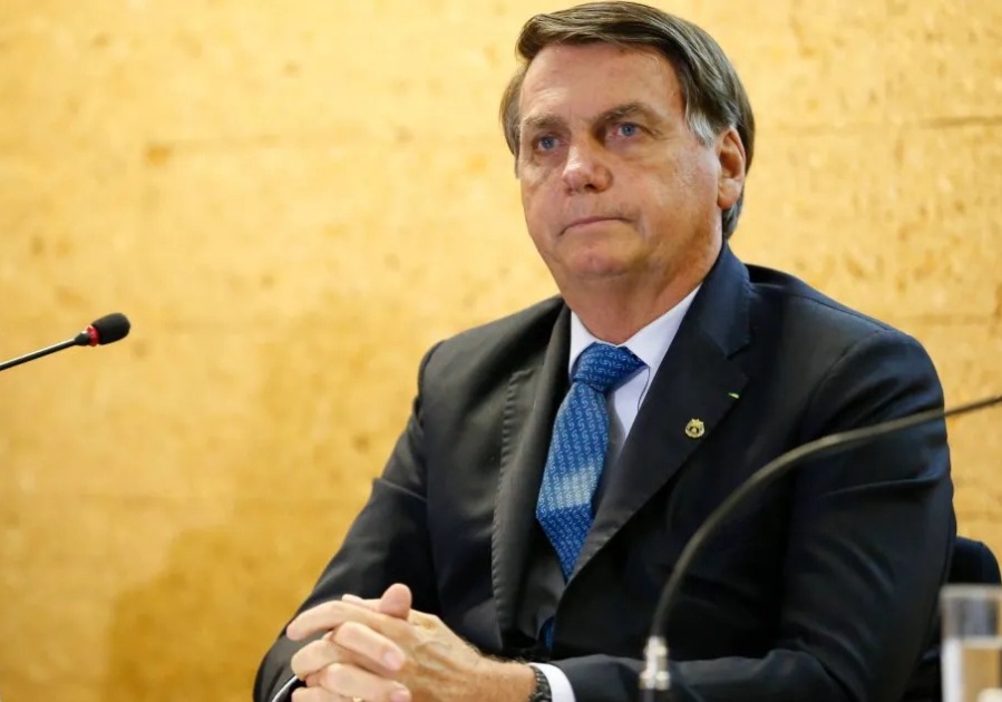Pese al récord de muertes en Brasil, Bolsonaro pide no entrar en pánico ni hacer cuarentena