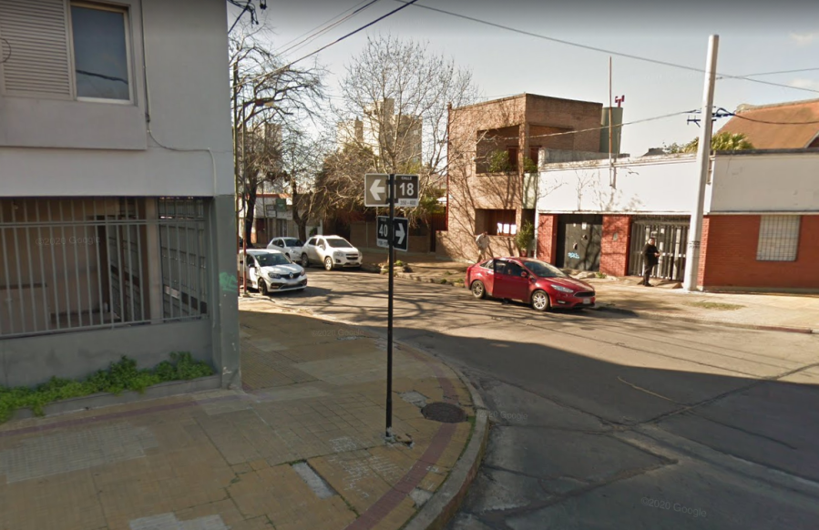 Un platense perdió un sobre negro con documentación importante en 18 entre 40 y 41 y necesita recuperarlo