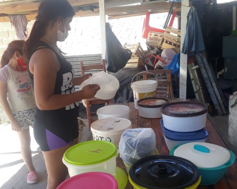 Necesita 5 kilos de flan y gelatina para darle de comer a más de 125 chicos en La Plata: “Canjeo por mercadería; es urgente”