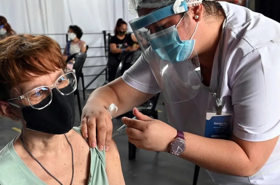 Lanzan oficialmente un carnet digital de vacunación contra el COVID-19