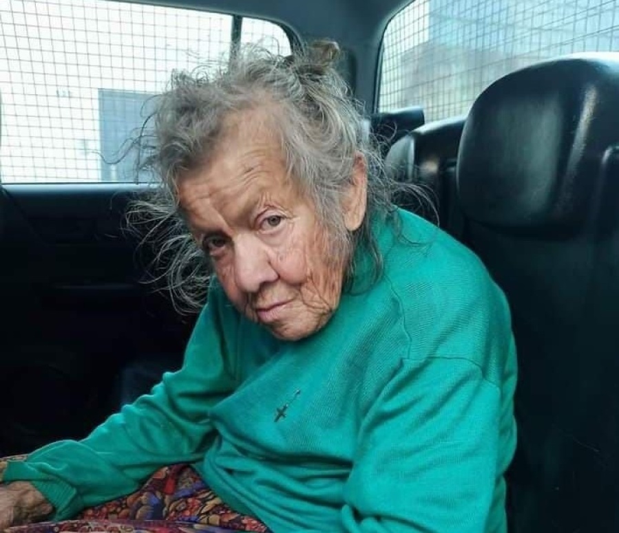 María Teresa Martínez se había perdido, la encontraron y ahora buscan a su familia en La Plata, Berisso y Ensenada