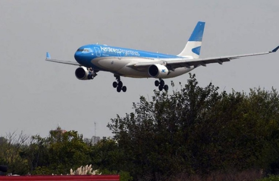 Llegó a Ezeiza el vuelo de Aerolíneas con 330 mil dosis de la vacuna Sputnik V