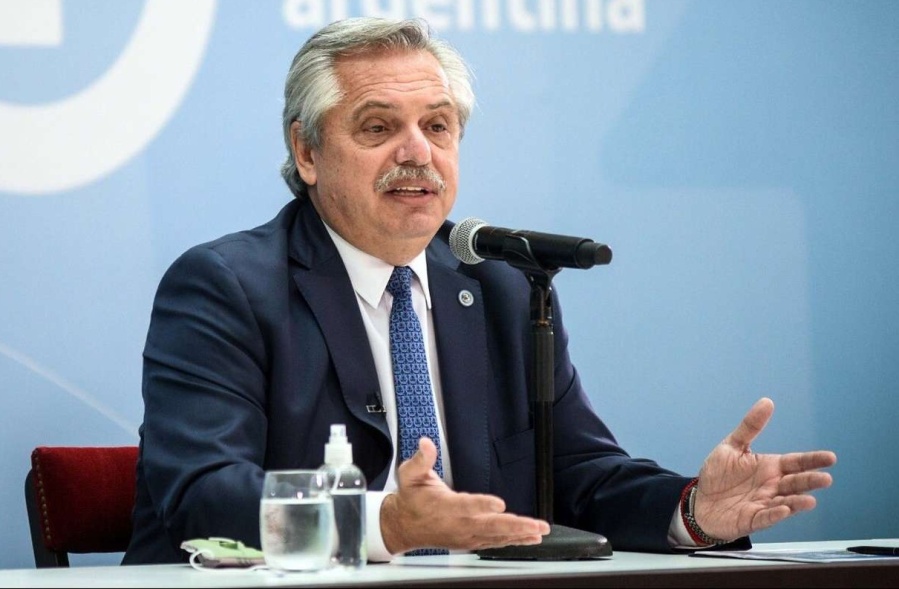 El Presidente anunció un bono de $6.500 para personal de salud