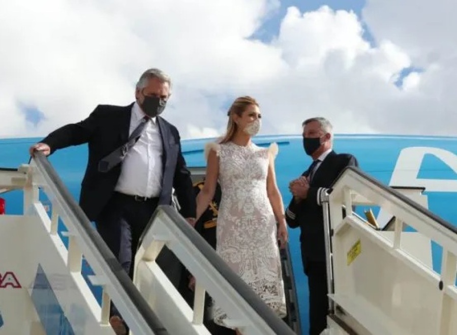 Alberto Fernández ya está en Madrid para continuar su gira europea