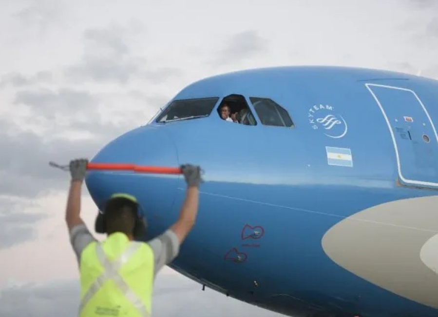 Aerolíneas Argentinas anunció un nuevo vuelo hacia Moscú en busca de más vacunas Sputnik V
