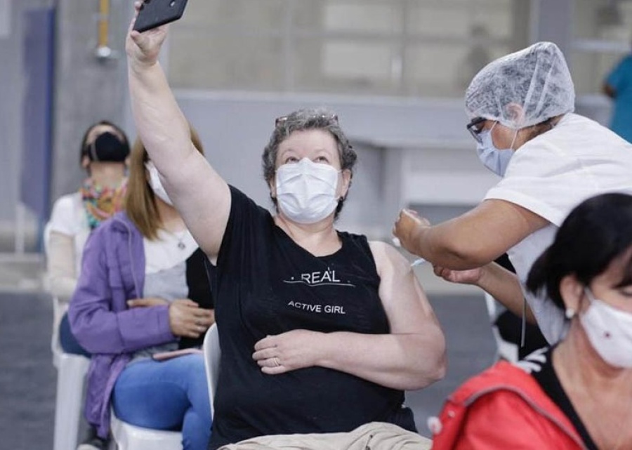 Casi el 90 por ciento de los mayores de 60 años recibió la primera dosis de la vacuna