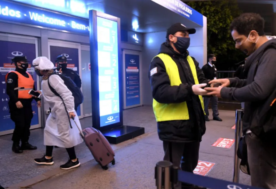 Comenzaron los testeos en el aeropuerto de Ezeiza