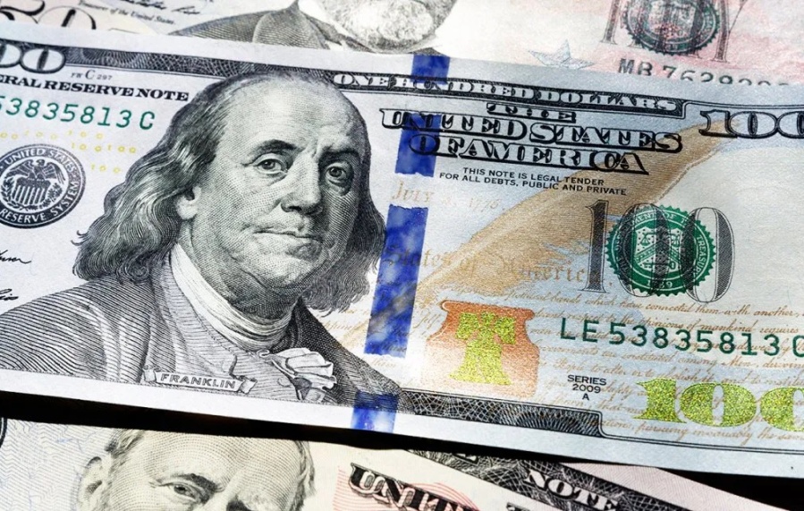 El dólar blue arrancó marzo a $ 147 tras subir nuevamente