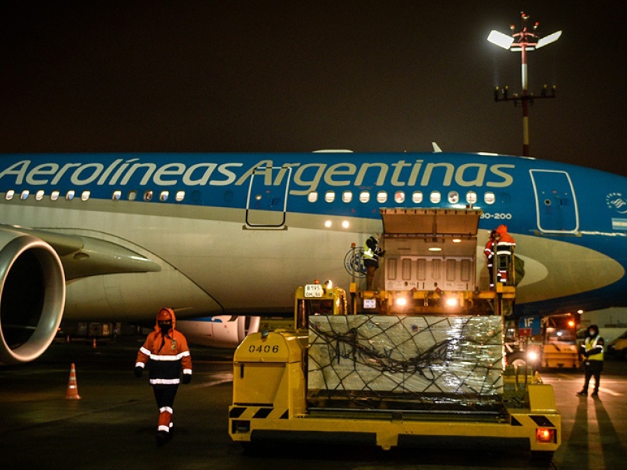 Este lunes parte el avión que traerá la tercera tanda de vacunas Sputnik V al país