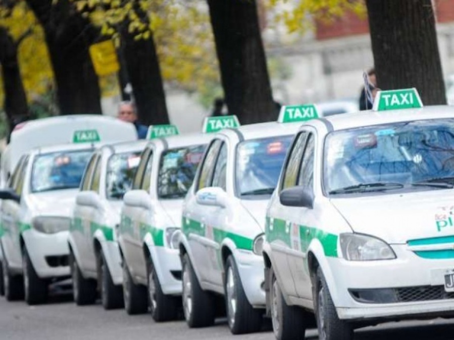 Hoy es el Día del Taxista: Una historia de más de 70 años, bajo la fundación de Eva Perón