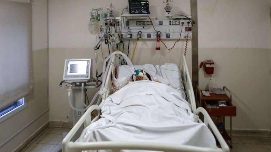 6 de cada 10 hospitales y clínicas del AMBA no tienen camas de terapia intensiva disponibles