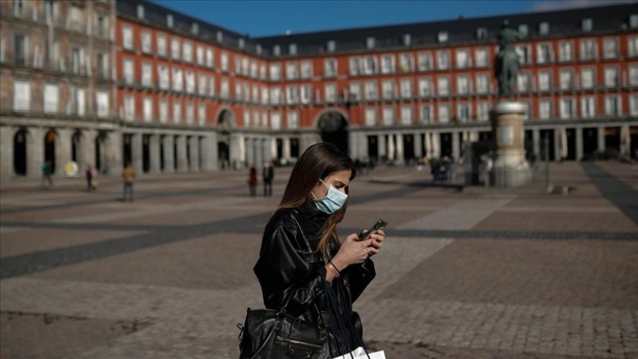 España se suma a los países en los que no será obligatorio el uso de barbijos al aire libre