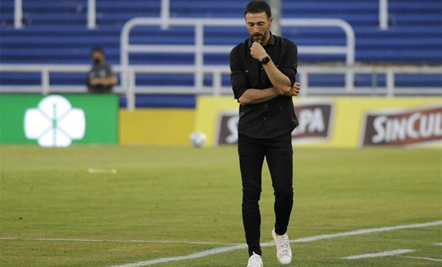 Estudiantes visitará el domingo a un rival golpeado y necesitado