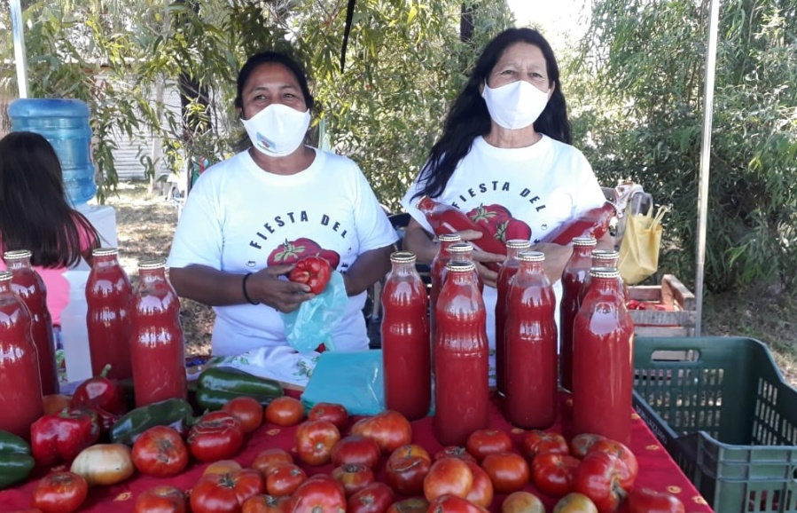 Se realizó la Feria del Tomate Platense: ”Los productores necesitan un espacio para vender”