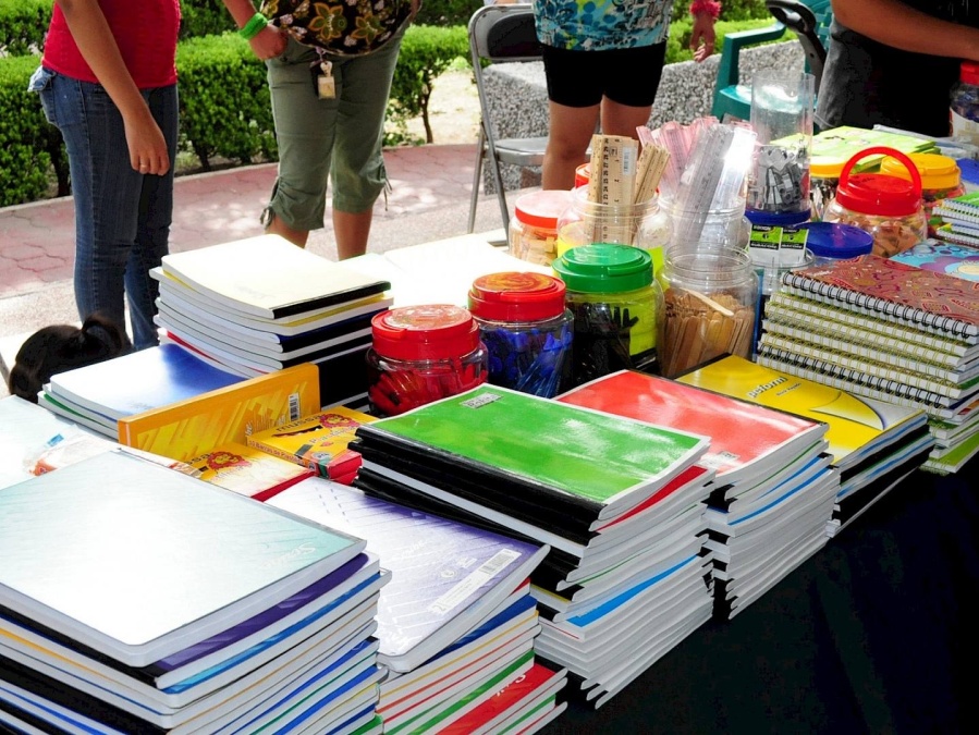 A 34 días del comienzo de clases en La Plata, vecinos armarán un ”banco de útiles” para los chicos vulnerables