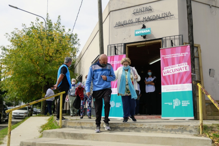 Más de 75 mil porteños se vacunaron en Provincia con domicilio trucho