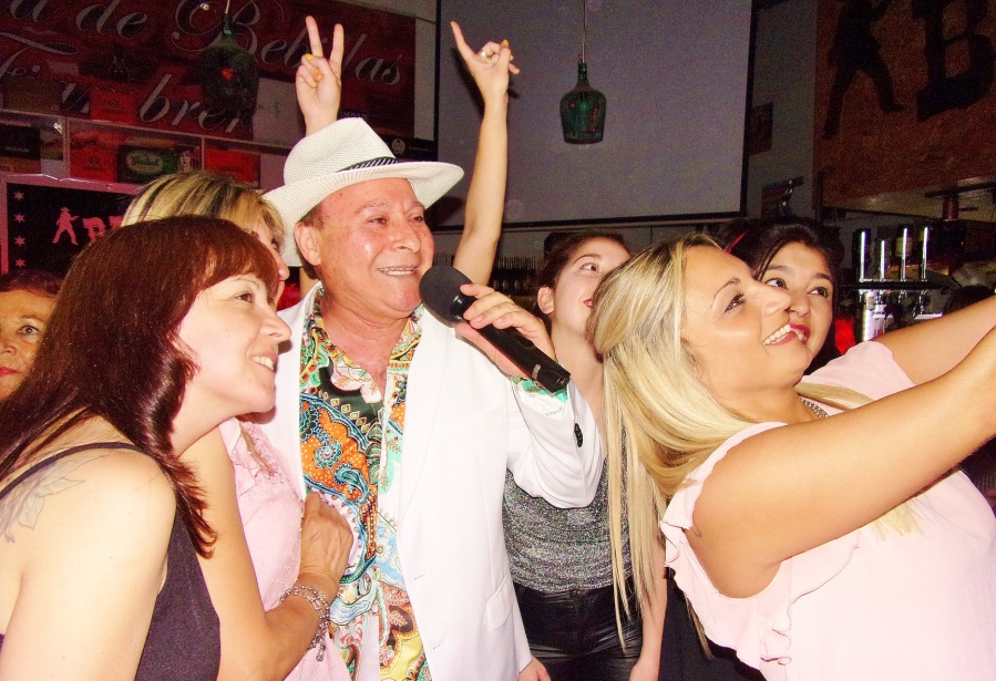 ”Vacunate”, el nuevo hitazo que salió de La Plata y ya picó en Chile y México: ”Vamos a ir a los Premios Gardel”