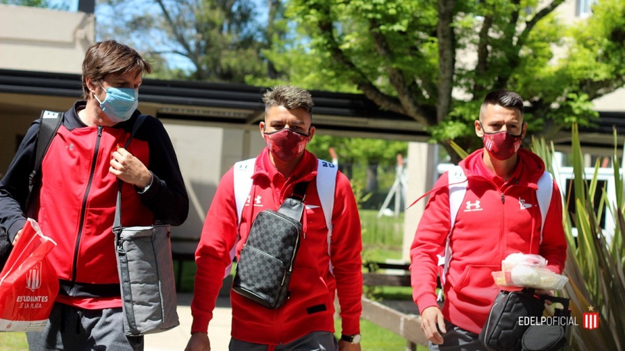 Estudiantes se entrena y viaja hacia Rosario