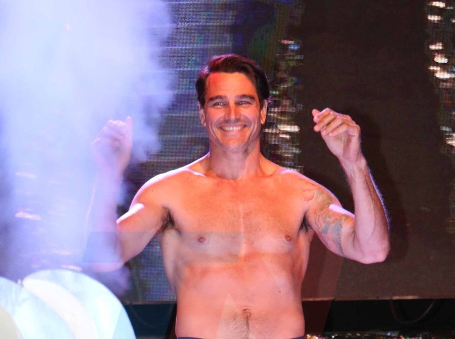 Hernán Drago desfiló en ropa interior y encendió la pasarela