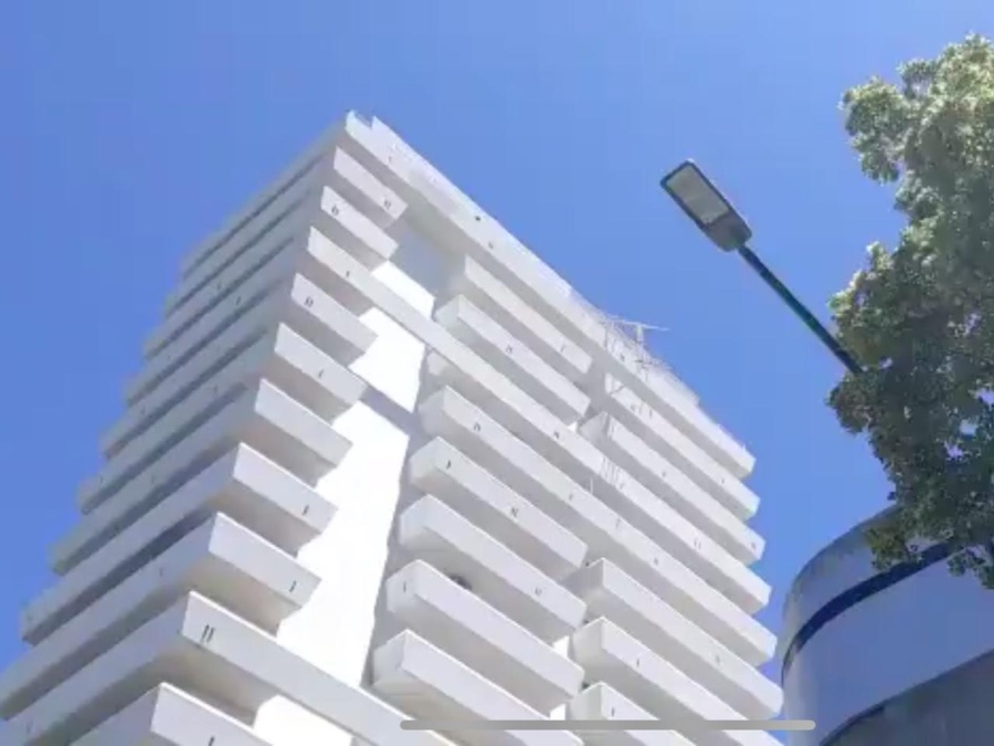 Un andamio a punto de caerse en el edificio de 7 y 50 alarma al centro platense