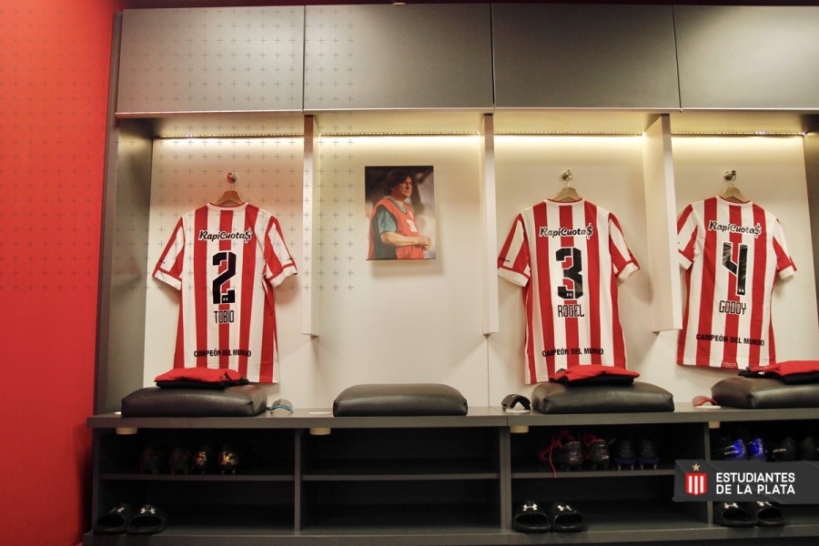 El recuerdo de Estudiantes para el brujo Manuel en la previa al partido con Independiente