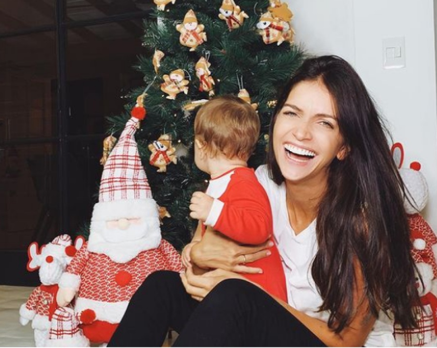 Todas las fotos: los famosos armaron sus arbolitos de Navidad