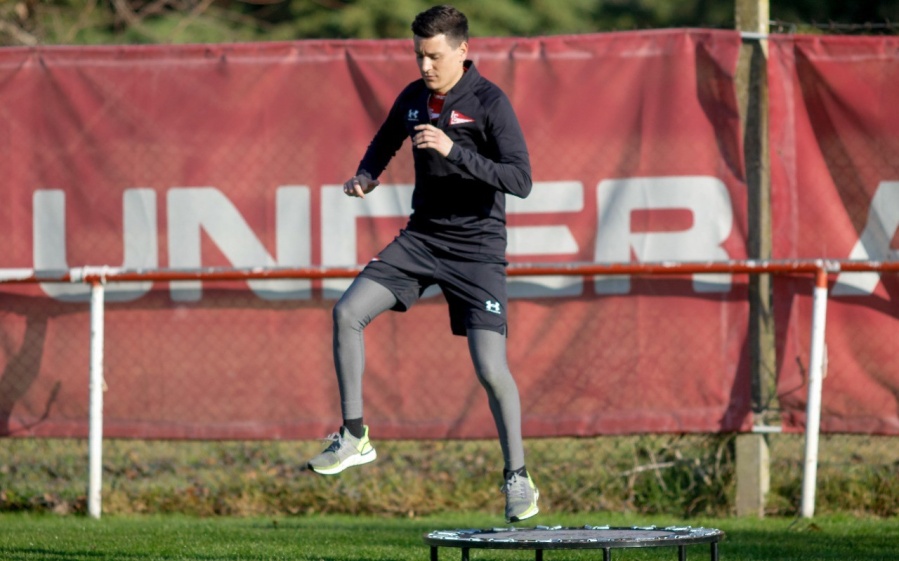 Tras el caso Bouzat, ¿Boca subasta a otro jugador con el Pincha?